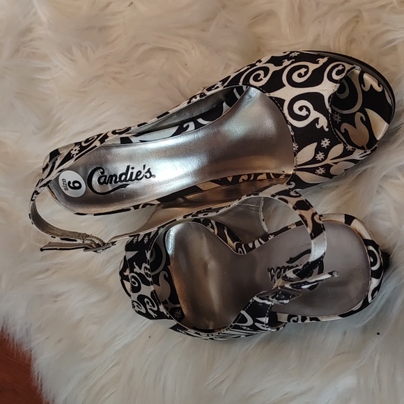 Candies Black and White satin Paisley Platform slingbacks 6 - Picture 4 of 13